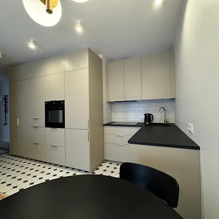 Wrzeszcz 3-pokojowy Z Ogrodkiem & Darmowy Parking Apartment